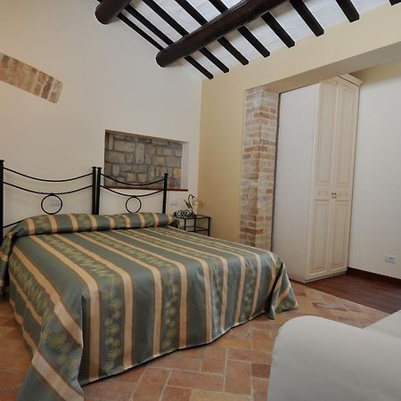 Отель Residenza Scorcio Sul Mare Порто-Сан-Джорджо Экстерьер фото